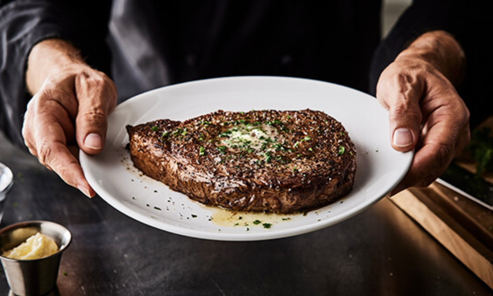 Flemings-Steakhouse-2.png