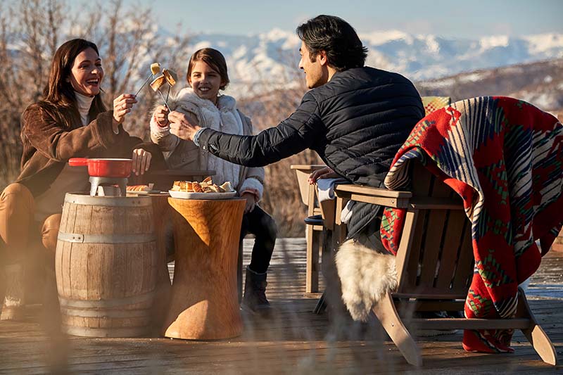BSK_Experiences_Yurt_Fondue_Lifestyle_2021_7