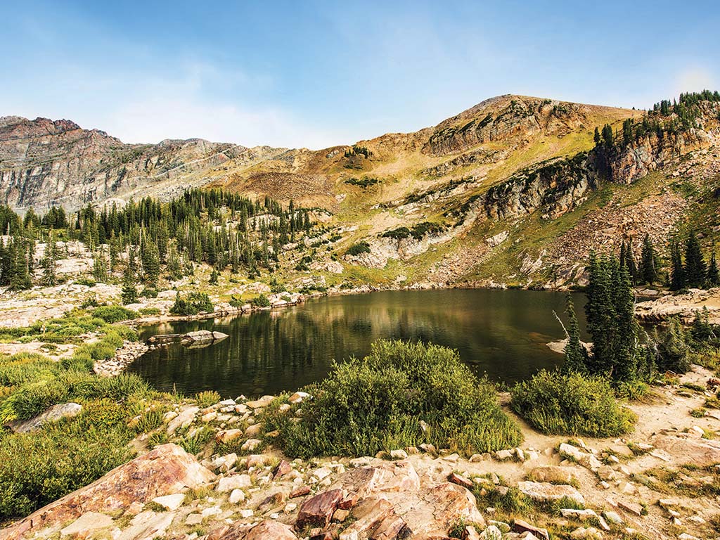 Cecret Lake_SLM MJ25_SLM SO19 Feature Mountains
