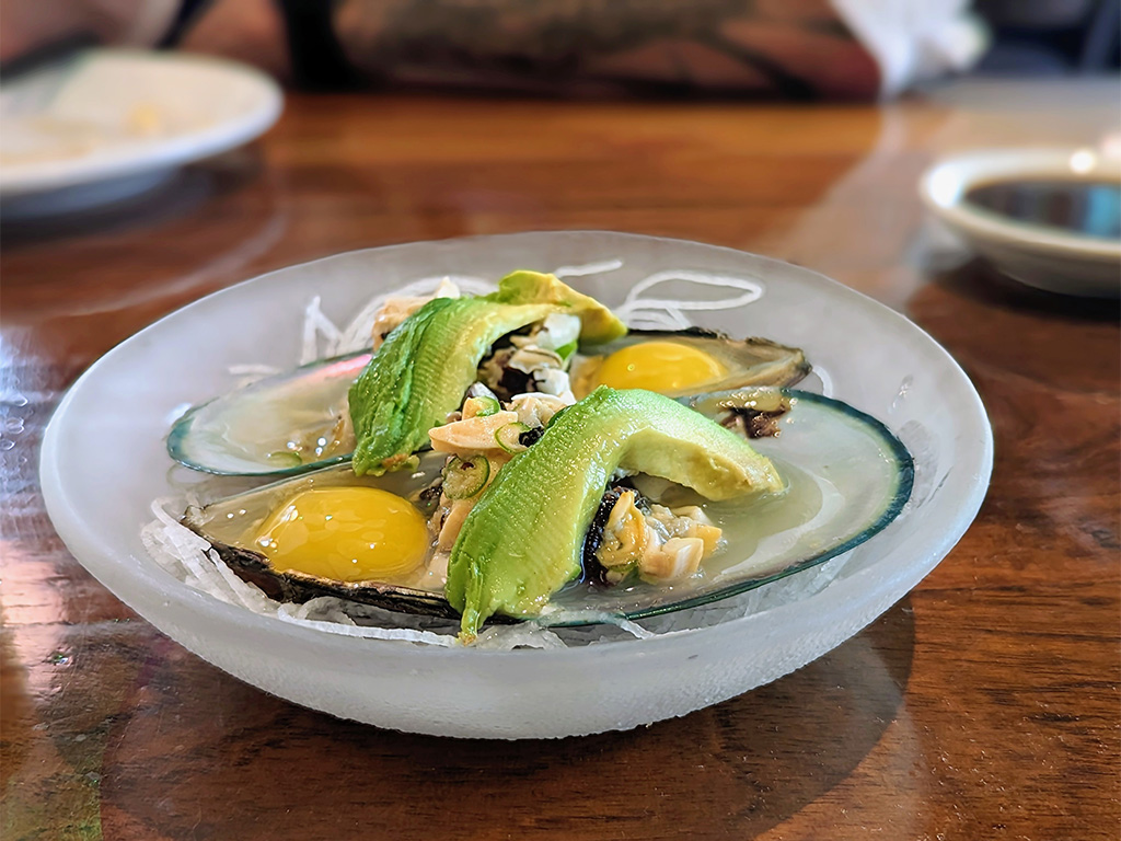 Food-Crush-Takashi-Lydia-Martinez-Salt-Lake-Magazine-Mussel-Shooters