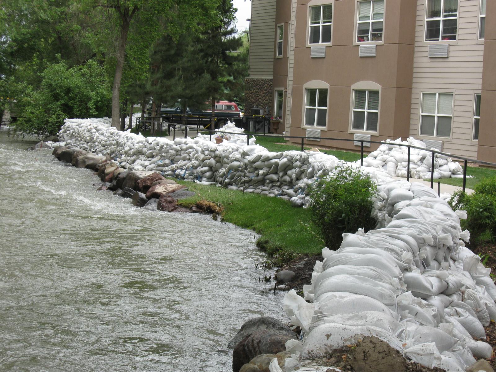 salt-lake-county-sandbagging-efforsts