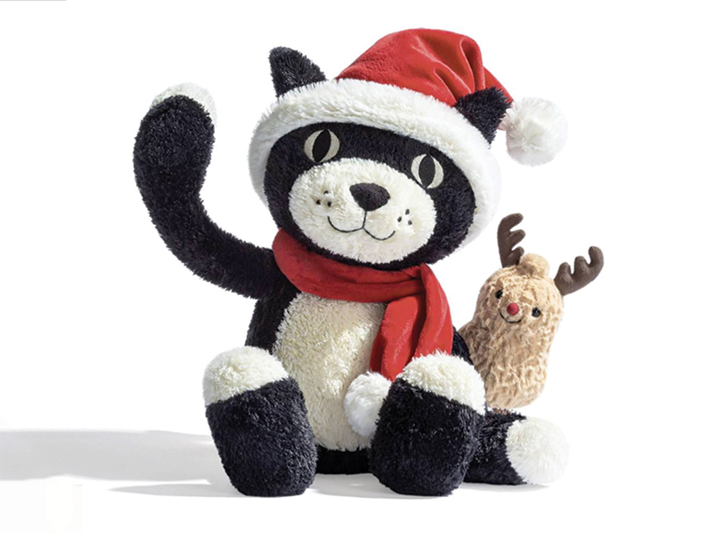 Cat plushie with reindeer friend