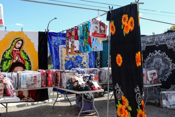 The tianguis at the Tracy Aviary Nature Center at Pia Okwai.