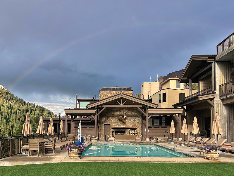 Snowpine Lodge